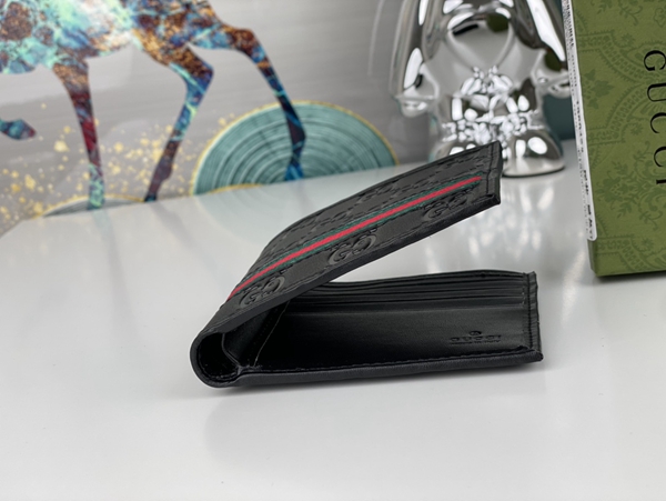 グッチ財布コピー内部構造